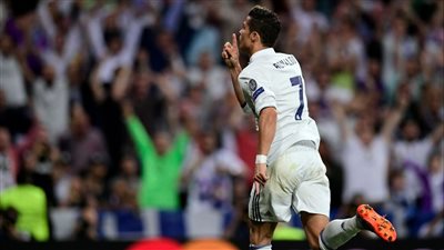 رونالدو يسجل رقمين قياسيين بعد هاتريك بايرن ميونيخ