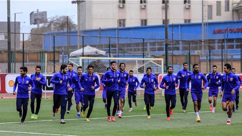 الأهلي يواصل تدريباته