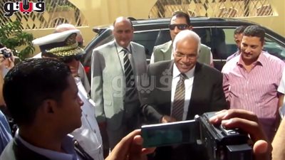 بالفيديو.. وزير التعليم ومحافظ القاهرة يصلان «قصر العيني»