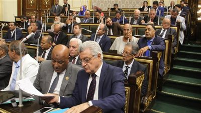 رفع جلسة البرلمان.. و