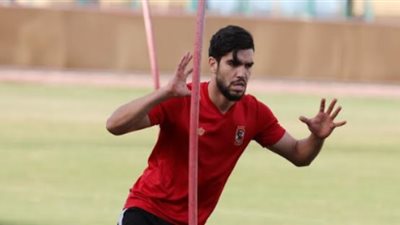 أزارو يتألق في مران الأهلي وينال إشادة الجهاز الفني