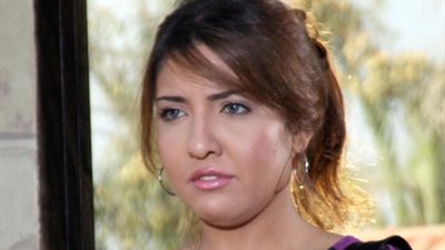 مي كساب تهنئ 