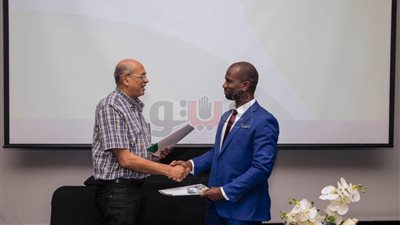 اتحاد الصناعات يوقع بروتوكولا لاستضافة معرض للمستلزمات والأجهزة الطبية