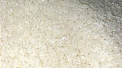 «التموين» تنفي اتهامات شعب البقالة بعدم توريد الأرز المحلي للبطاقات