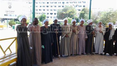 وقفة احتجاجية لفلاحى أسوان أمام المحافظة