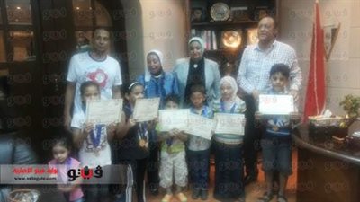 بالصور.. رئيس نادي الطيران يكرم حفظة القرآن الكريم