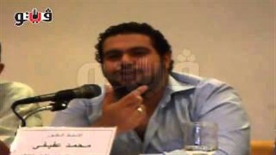 بالفيديو.. عمر جاهين يلقي قصيدة «زمن المماليك»