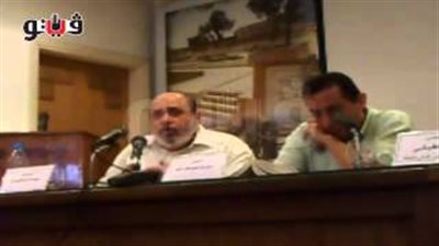 بالفيديو.. بهاء جاهين يلقي قصيدة والده