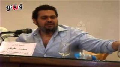 بالفيديو.. عمر جاهين يلقي قصيدة «بهية في المحاكم»