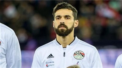 عبدالله السعيد يخضع لتدريبات منفردة على هامش مران المنتخب
