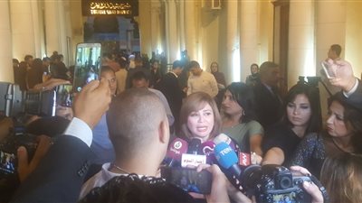 إلهام شاهين: حزينة على وفاة طلعت زكريا