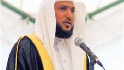 خطب الجمعة خالية من السياسة.. إمام الحرم المكي يطالب الحجاج بالتفرغ لأداء المناسك وترك السياسة.. وخطيب الأزهر يطالب المسلمين بالاتحاد.. وخطيب «التحرير» يطالب بإسقاط الجنسية عن «القرضاوي