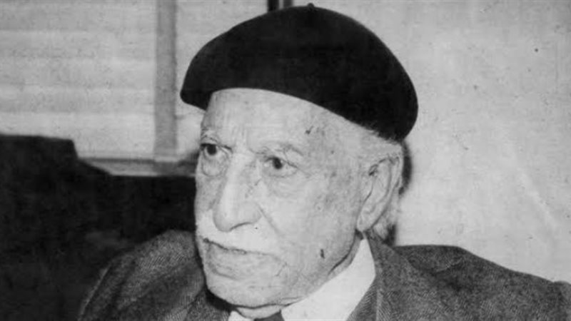 الاديب الكبير توفيق