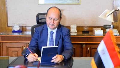 عمرو نصار يبحث مع وزير الاقتصاد الفلسطيني تعزيز العلاقات التجارية والصناعية