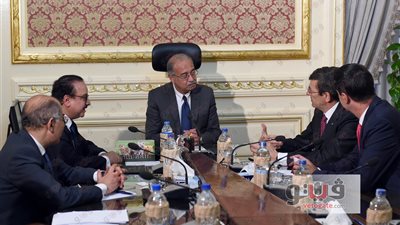 شريف إسماعيل يستقبل الرئيس التنفيذي لمجموعة فودافون العالمية