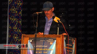 «الشافعي» يطالب بتنامى دور المسرح في الأقاليم