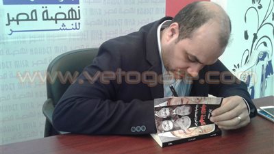 محمد الباز: «كهنة المعبد» يرصد علاقات الصحفيين بالسلطة الحاكمة