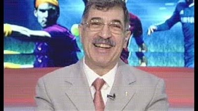 بالفيديو..علاء صادق يسخر من «بطولات النادي الأهلي»