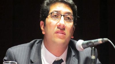 أمير رمزي: حكومة الببلاوي فقيرة