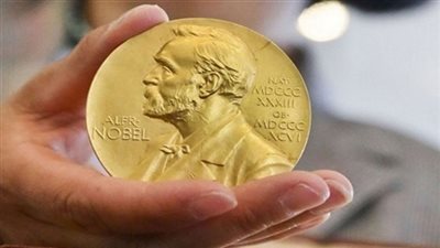 من الطب النفسي إلى الكتابة.. من هي أولجا الفائزة بجائزة نوبل للآداب 2018؟