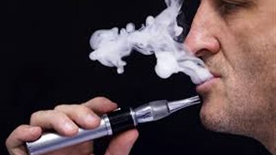 الشيشة والسجائر الإلكترونية تصيب الرجال بالعقم