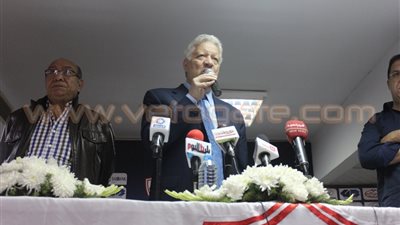 بالفيديو والصور .. «الزمالك» يمنع «ميدو» من دخول النادي ويقرر عدم التعامل معه