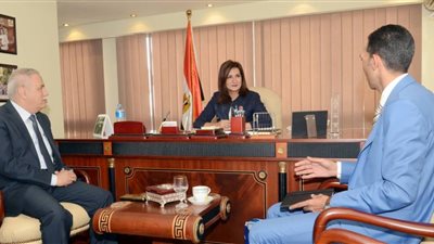 وزيرة الهجرة تشجع المصريين بقطر على المشاركة بحملة «أطفال بلا مأوى»