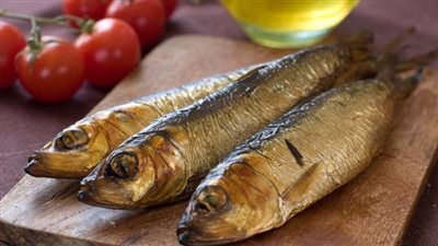 سعيد شلبي: 11 طفيلا ينتقل للإنسان من خلال «الرنجة»