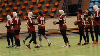 الأهلي يفوز على الشمس بدوري «سيدات اليد»