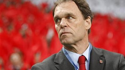 استراليا تقيل مدرب المنتخب الوطنى بعد الهزيمة من فرنسا بسداسية