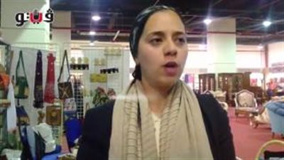 بالفيديو.. جمعية لتطوير منتجات النساء الحرفيات في معرض ديارنا