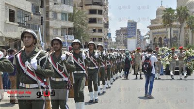 بالصور.. جنازة عسكرية لـ