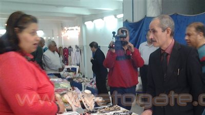 بالصور.. افتتاح معرض «عيد الأم» الخيري بأسيوط