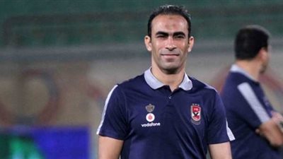 عبدالحفيظ يطمئن على لاعبي الأهلي بالمنتخب الأوليمبي