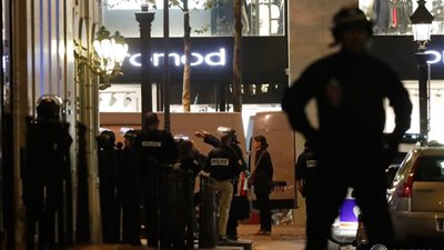 دعوة لتأجيل الانتخابات الفرنسية بعد هجوم باريس