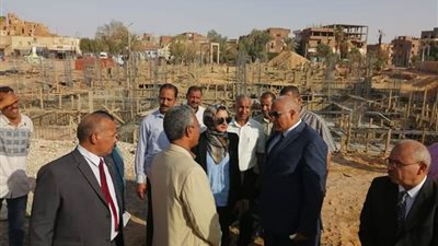 محافظ الوادي الجديد يعلن موعد الانتهاء من المجمع الإسلامي (صور)