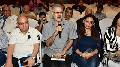 على عبد الخالق يوجه رسالة للمخرج الراحل محمد النجار