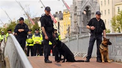 الشرطة الإيرلندية تعثر على متفجرات داخل غابة