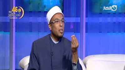 عالم أزهري يوضح حكم الشرع في قبول العوض (فيديو)