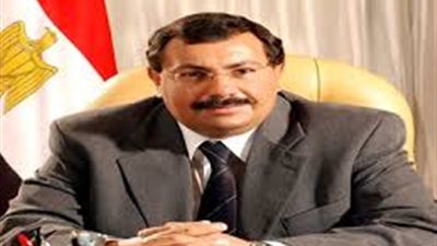 جثمان وزير الاتصالات الأسبق يصل مطار القاهرة