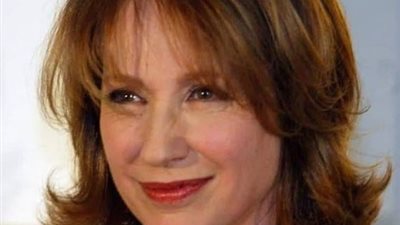 الفرنسية ماري فرانس تتسلم تكريم ناتالى باى في ختام 