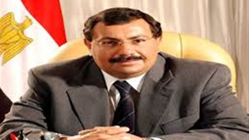  الدكتور طارق كامل،