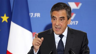 فرانسوا فيون: تدمير داعش أولوية سياستي الخارجية