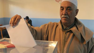 تضارب فى آراء المنظمات القبطية بشأن المشاركة فى الانتخابات البرلمانية .. قلادة: نقاطع البرلمان حتى لا تموت الثورة وتندثر حقوق الشهداء .. و