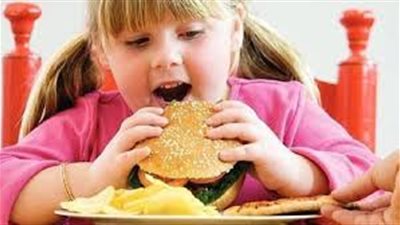 احذرى.. الوزن الزائد يهدد صحة طفلك
