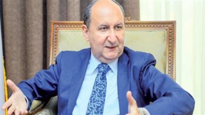 وزير الصناعة يبحث مع وفد حكومي سويسرى تعزيز التعاون بين البلدين