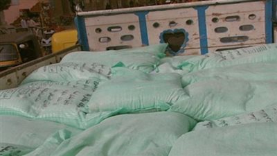 ضبط 1.5 طن دقيق قبل بيعها بالسوق السوداء بالقاهرة