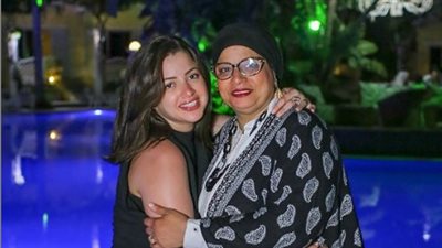 أول ظهور لمنى فاروق بعد خروجها من السجن