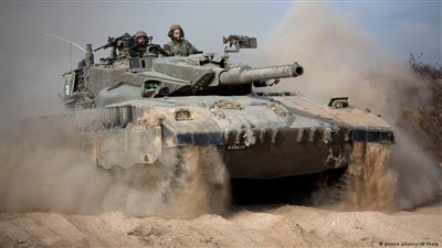 إسرائيل تستأنف هجماتها في غزة وسط استمرار الصواريخ