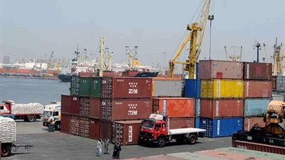 المالية: قانون الجمارك يسمح بالرقابة اللاحقة على البضائع المفرج عنها